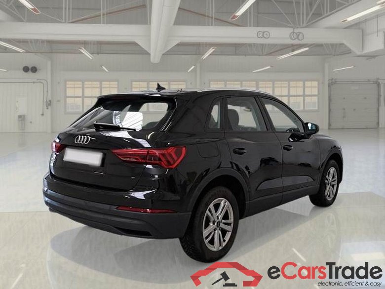 AUDI Q3 / 2018 / 5P / SUV 35 TDI S TRONIC BUSINESS #2