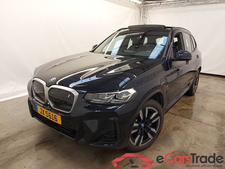 BMW IX3 - 2022 74 kWh 286 iX3 5d #1