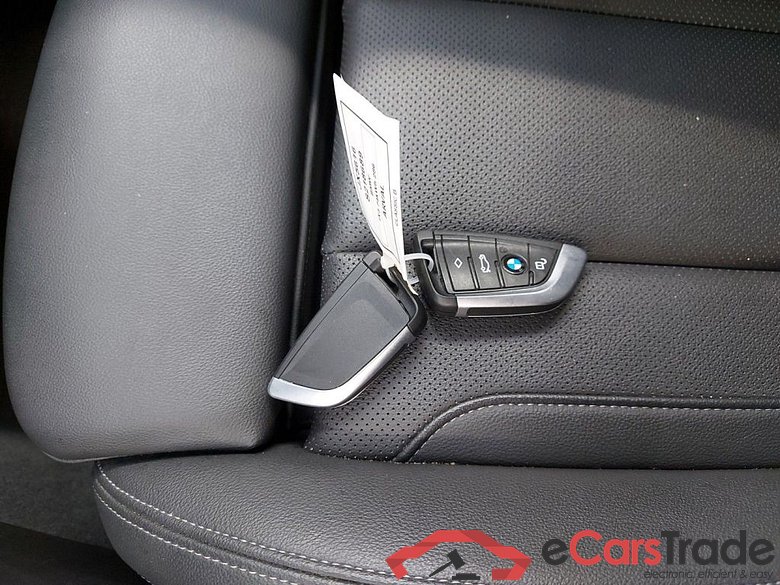 BMW IX3 - 2022 74 kWh 286 iX3 5d #4