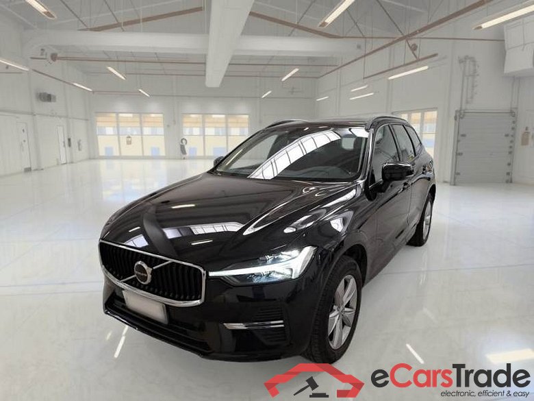 VOLVO XC60 / 2021 / 5P / SUV B4 D AUTOMATICO ESSENTIAL
