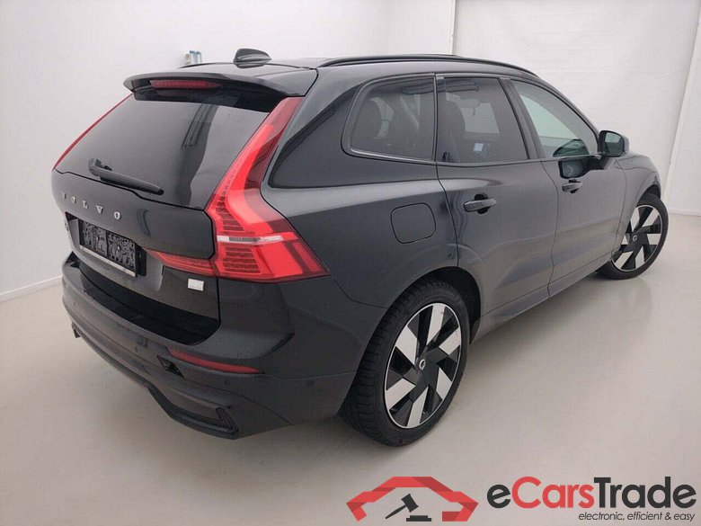 VOLVO XC60 2.0 T6 PHEV ULTIMATE DARK AWD #2