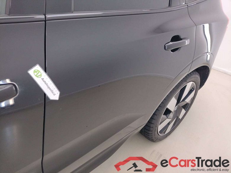 VOLVO XC60 2.0 T6 PHEV ULTIMATE DARK AWD #4