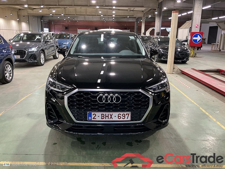 AUDI Q3 Sportback 1.4 45 TFSI E S TRONIC #2
