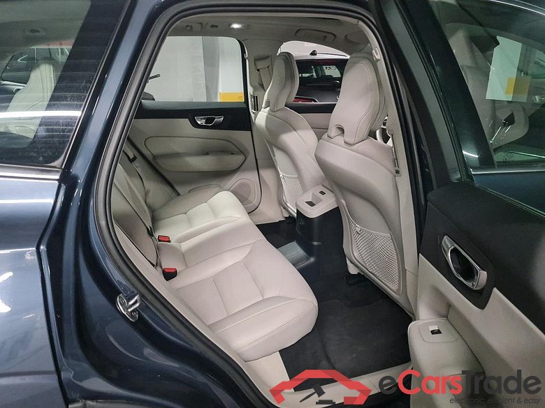 VOLVO XC60 2.0 T6 PHEV CORE AUTO 4WD #6