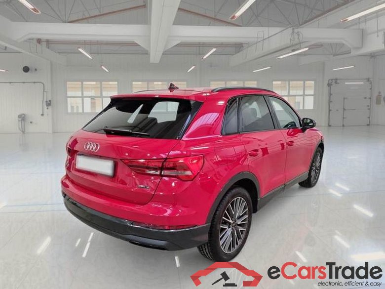 AUDI Q3 / 2018 / 5P / SUV 35 TDI QUATTRO S TRONIC BUSINESS ADVANCE #2