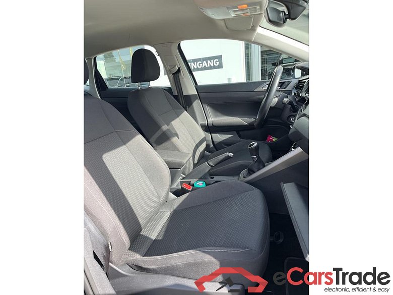 VOLKSWAGEN Polo Polo Comfortline 1.0 70 kW (95 ch) 5 vitesses manuel #3