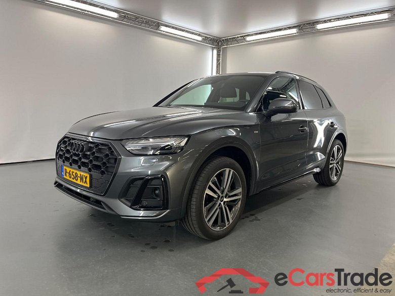 AUDI Q5 40 TFSI S edition