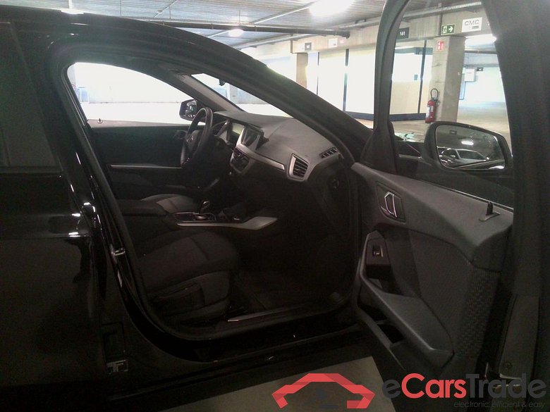 BMW 118i Aut. LED-Xenon LC-Pro Navi KeylessGo Klima PDC ... #6