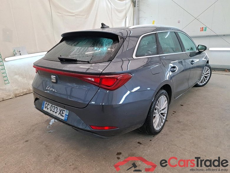 SEAT Leon Sportstourer / 2020 / 5P / Break 1.5 eTSI 150 S&S DSG Xcellence #3