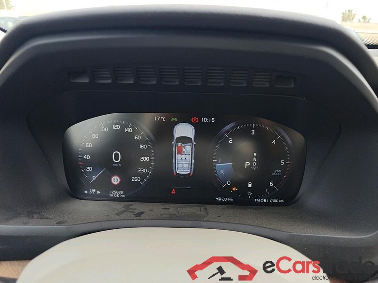 VOLVO XC90 2.0 B5 D AWD Momentum Pro Auto 235 CV #4