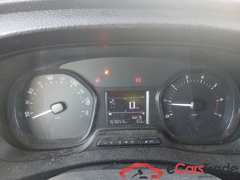 PEUGEOT Expert / 2016 / 4P / furgón Furgón Pro 1.5 BlueHDi 120 Standard #4