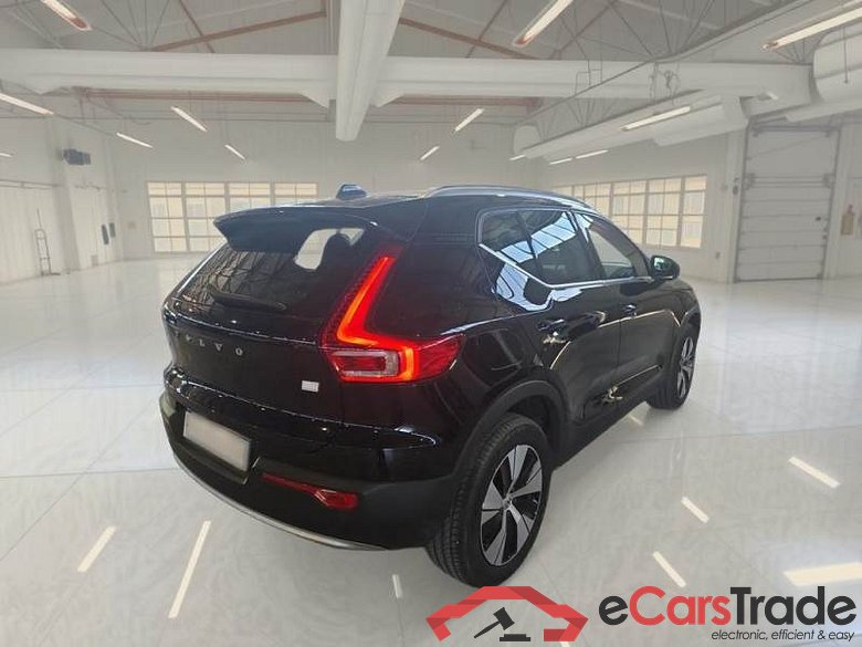 VOLVO XC40 / 2021 / 5P / SUV T5 RECHARGE PLUG-IN AUTO CORE #2
