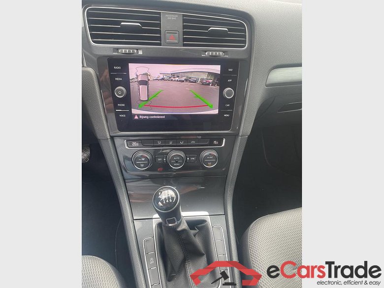 VOLKSWAGEN Golf VII SW Golf Variant CL 1.0 TSI 81 kW (110 ch) 6 vitesses manuel #4