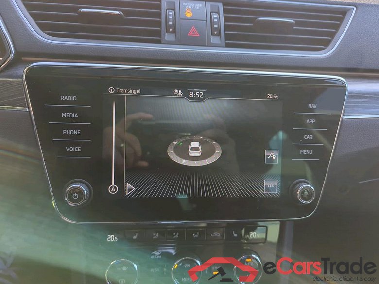 SKODA Superb Combi 110 kW #2