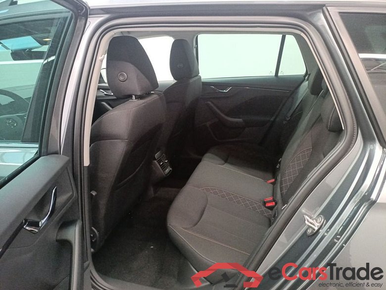 Skoda Kamiq 1.0 TSI 81kW DSG7 Clever 5d #3