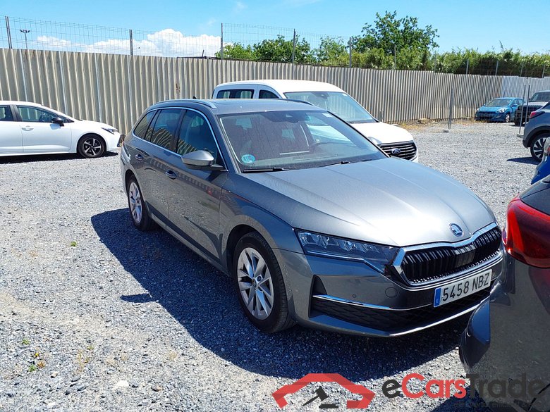 SKODA Octavia 1.5 TSI 110kW (150CV) m-HEV DSG 7 vel. AutomÃ¡tico Combi Design(Pano + Winterpack)