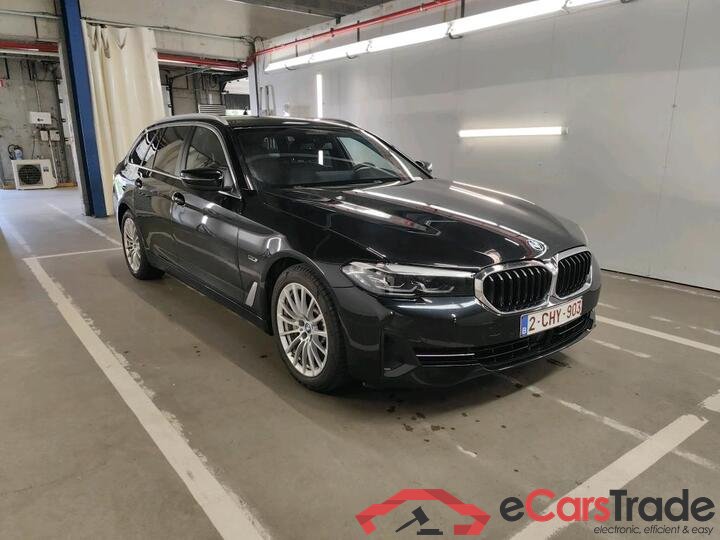 BMW 5 Reeks Touring 5 Reeks Touring 530e Auto (PHEV) 215kW/292pk  5D/P Auto-8 #2