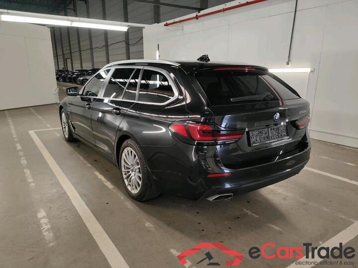 BMW 5 Reeks Touring 5 Reeks Touring 530e Auto (PHEV) 215kW/292pk  5D/P Auto-8 #3