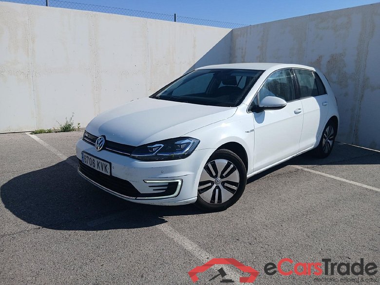 VOLKSWAGEN Golf / 2016 / 5P / berlina con portón e-Golf ePower 110 kW (136CV)