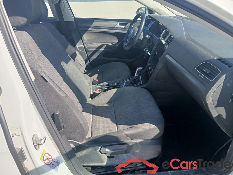 VOLKSWAGEN Golf / 2016 / 5P / berlina con portón e-Golf ePower 110 kW (136CV) #6