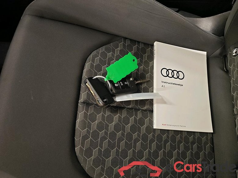 Audi A1 Sportback 25 TFSI epic 5d #4