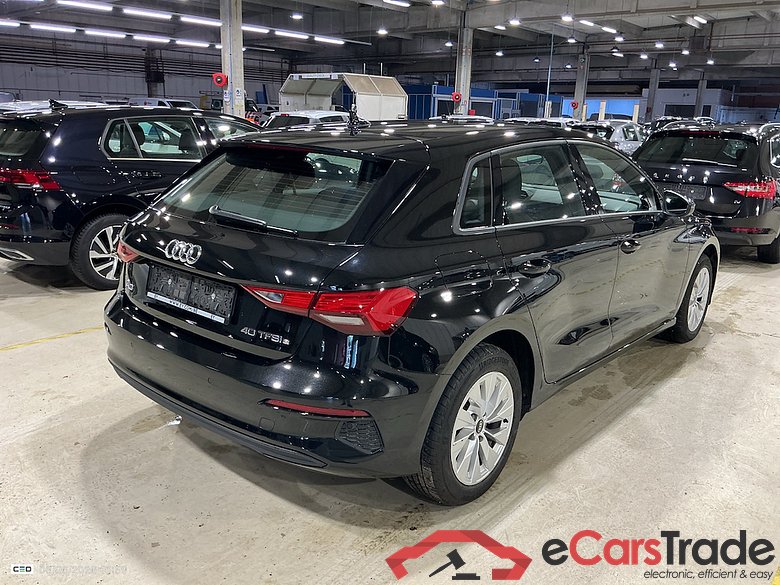 AUDI A3 SPORTBACK 1.4 40 TFSI E S TRONIC SPORTB ATTRACTION #4