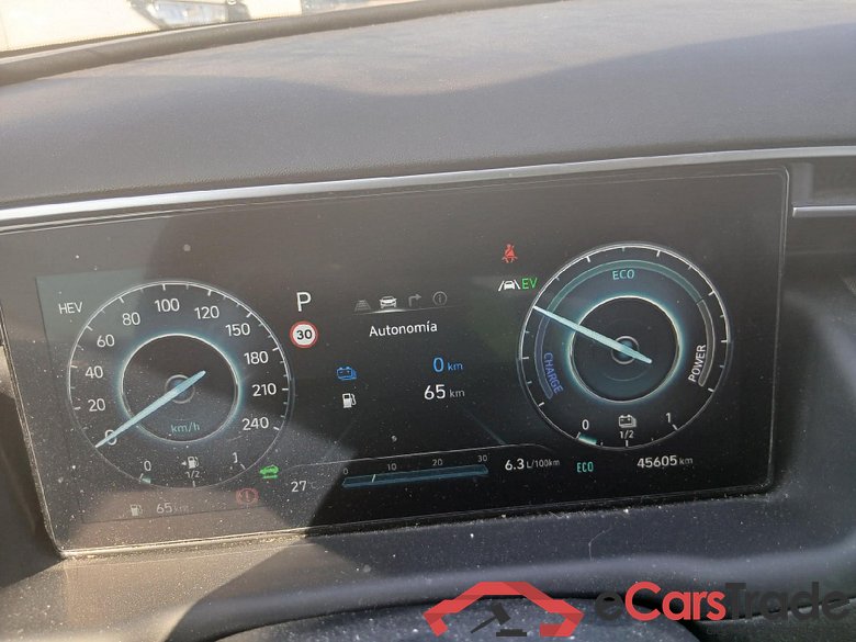 HYUNDAI Tucson / 2020 / 5P / todoterreno 1.6 TGDI PHEV 195kW Tecno Sky Auto 4x4 #4