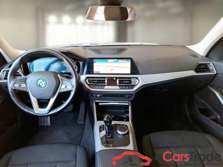BMW SERIE 3 / 2018 / 4P / BERLINA 320E BUSINESS ADVANTAGE AUT. #3