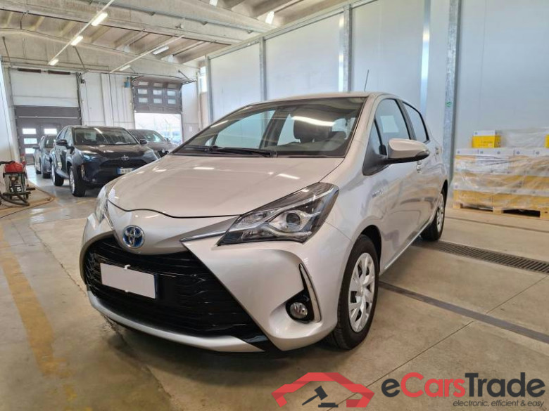 TOYOTA YARIS / 2017 / 5P / BERLINA 1.5 HYBRID BUSINESS #1