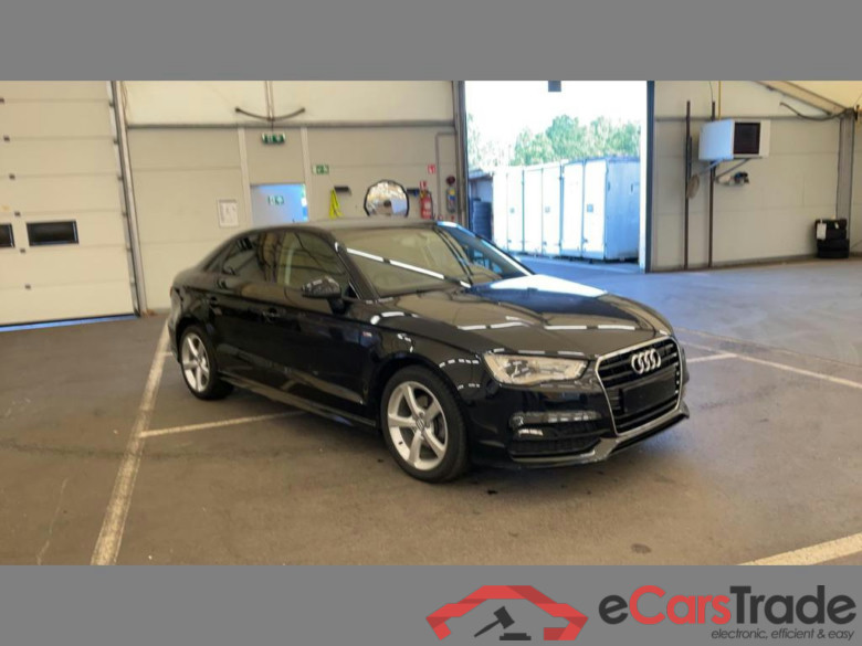 AUDI A3 Sedan Dsl A3 1.6 TDi Attraction #2