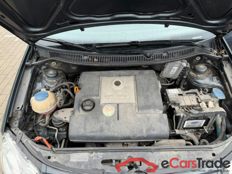VOLKSWAGEN Polo 1.2i Edition #6