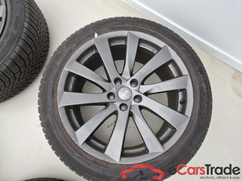 TESLA MODEL Y LONG RANGE DUAL MOTOR AWD #5