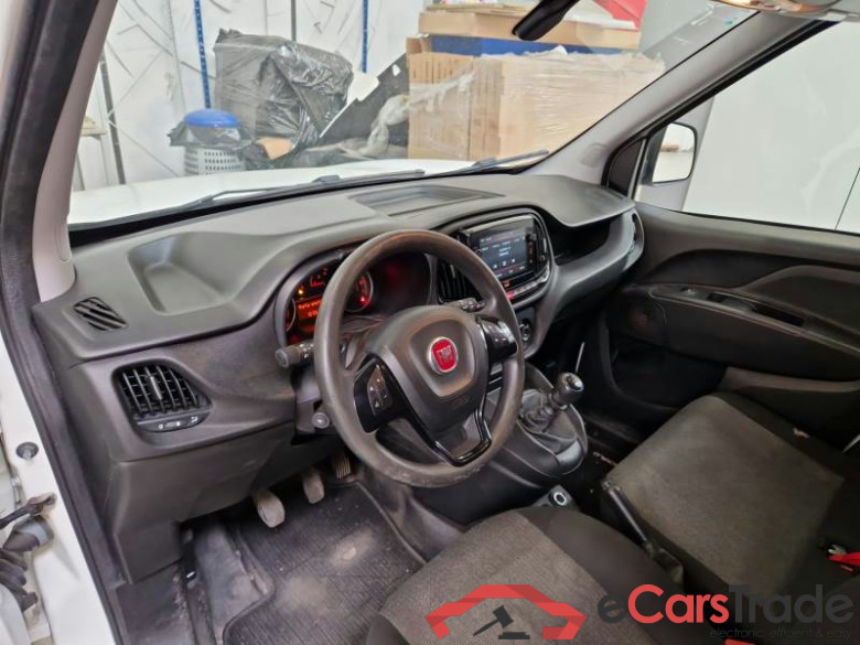 FIAT DOBLÒ CARGO / 2014 / 4P / VETT. FURGONATA CH1 LOUNGE 1.6 MJET 105CV E6D-F SeS #3
