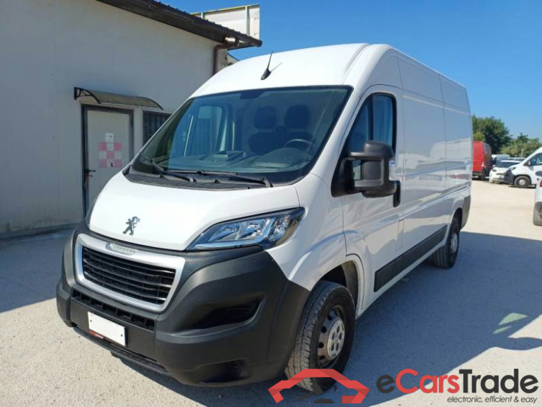 PEUGEOT BOXER / 2014 / 4P / FURGONE 333 L2H2 2.2 BLUEHDI 140CV SeS #1