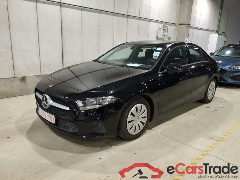 MERCEDES-BENZ CLASS A SEDAN (V177) A 180 #1