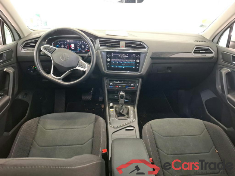 VOLKSWAGEN Tiguan / 2020 / 5P / SUV 2.0 TDI 150 DSG7 Elegance #5