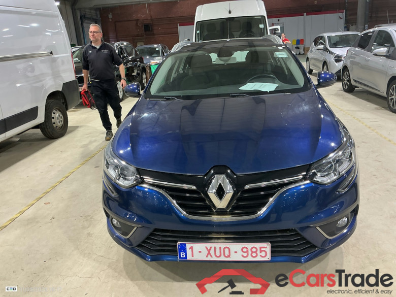 RENAULT MEGANE GRANDTOUR DIESEL - 2016 1.5 Blue dCi Corporate Edition (Fleet) #2
