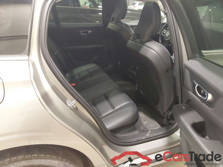 VOLVO V60 2.0 B3 GEARTRONIC MOMENTUM PRO #5