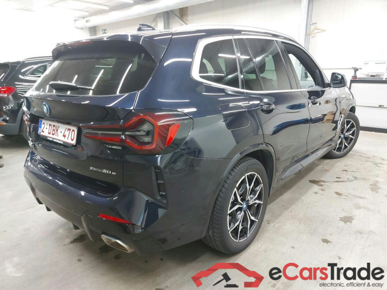 BMW - BMW X3 xDrive30e 272PK M Sport & Vernasca Leather & Pack Innovation With Head up & Driving Assistant & 19 Inch & Pano Roof  * HYBRID * #2