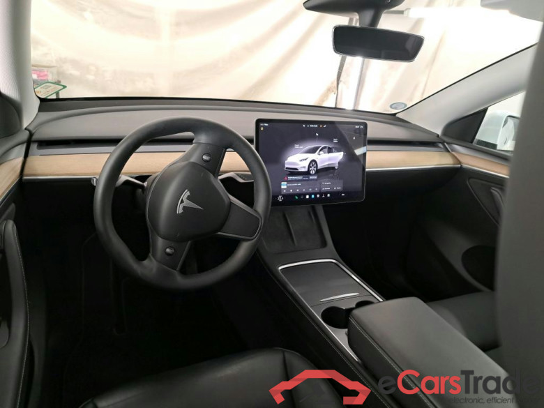 TESLA Model Y / 2020 / 5P / SUV Long Range Dual Motor AWD #6