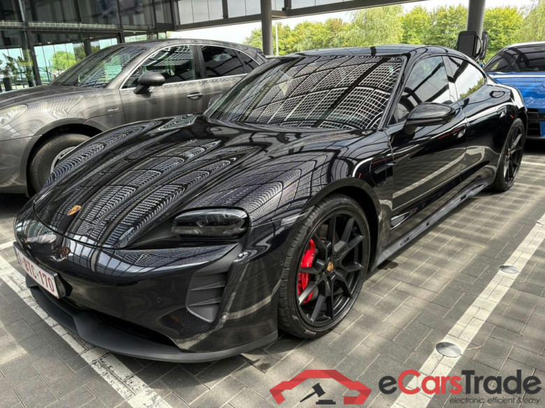 Porsche Taycan GTS 517Hp Aut. LED-Matrix Virtual Sport-Chrono Navi-Pro 1/2 Sport-Leather-Alcantara KeylessGo Camera 360 Klima PDC ...