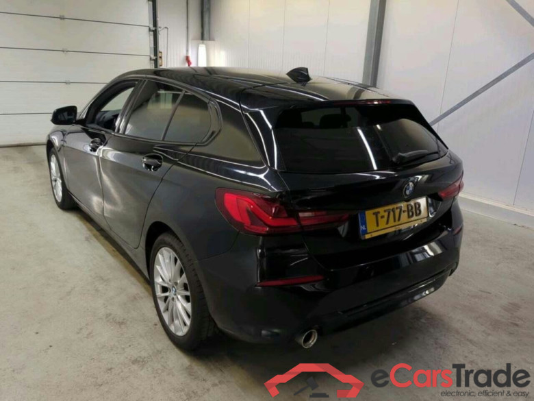 BMW 1-serie 118i Intro Ed. #6