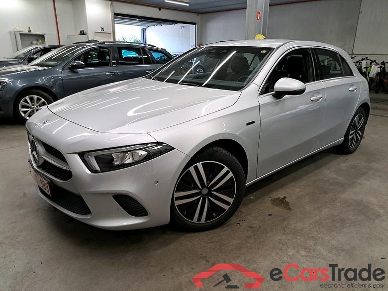 MERCEDES - MER A 250 e 218PK DCT Business Solution * HYBRID *