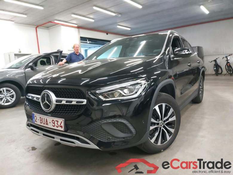 MERCEDES - MER GLA 250e 218PK DCT Business Solution & Driver Assistance Pack & Smartphone Integration  * HYBRID * #1