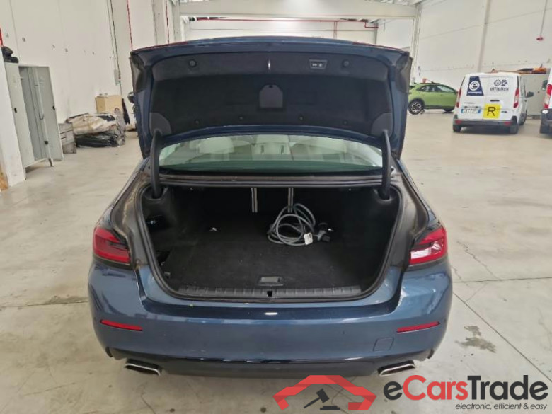BMW SERIE 5 / 2020 / 4P / BERLINA 530E XDRIVE BUSINESS AUTO #5