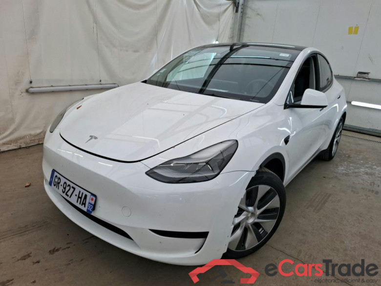 TESLA Model Y / 2021 / 5P / SUV RWD #1