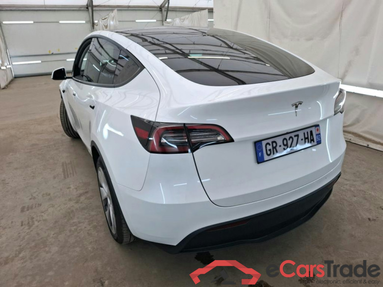 TESLA Model Y / 2021 / 5P / SUV RWD #3