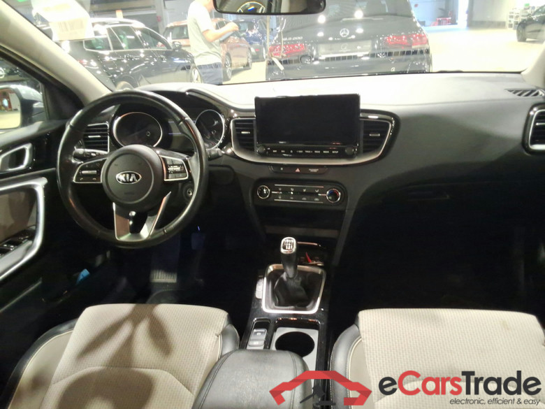 KIA XCEED 1.0 T-GDI NAVI EDITION #6