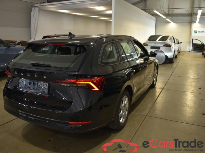 Octavia Combi Ambition 2.0 TDI 85KW AT7 E6d #2