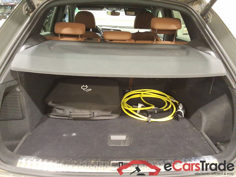 AUDI Q3 1.4 45 TFSI E S TRONIC S LINE #3